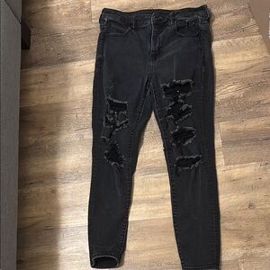Stylish Black Distressed Women's Jeans